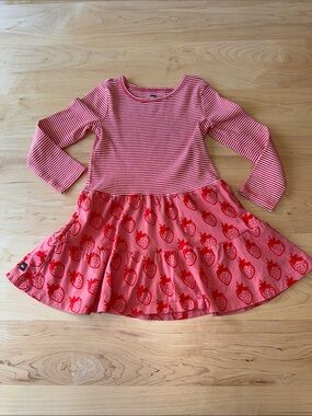 Tea Collection Pink and Red Strawberry Tiered Dress size 4 🍓